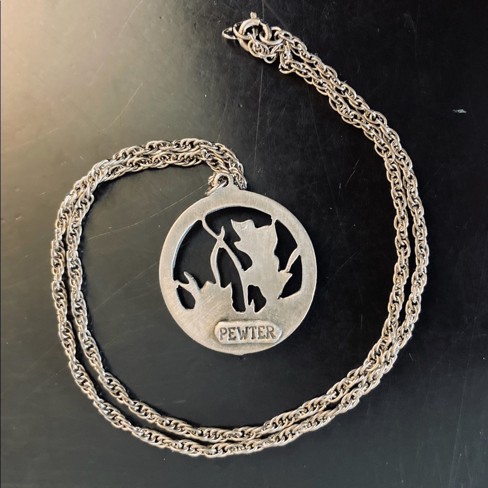 Vintage Pewter Floral Necklace - Picture 4 of 11